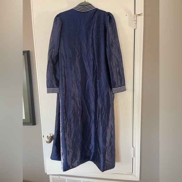 Vintage robe - Picture 4 of 4